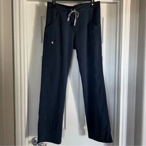Women’s Figs Dark Harbor Kade Cargo Scrub Pants